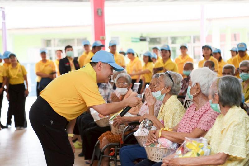 นายวราวุธ ศิลปอาช�