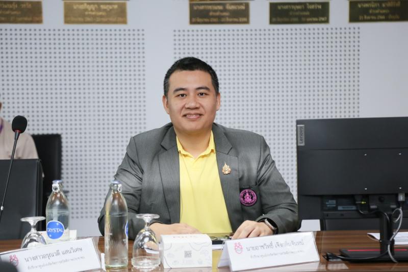 นายนิกร จำนง ประธา