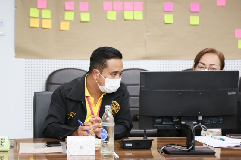 นายนิกร จำนง ประธา