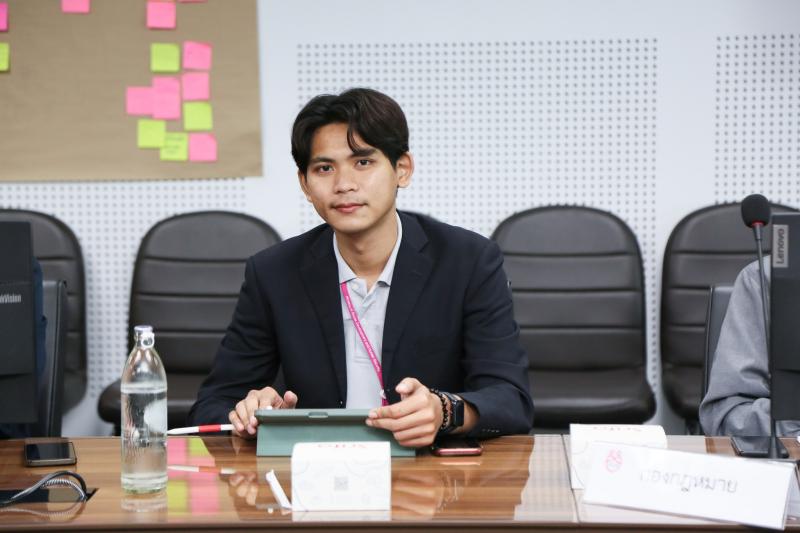 นายนิกร จำนง ประธา