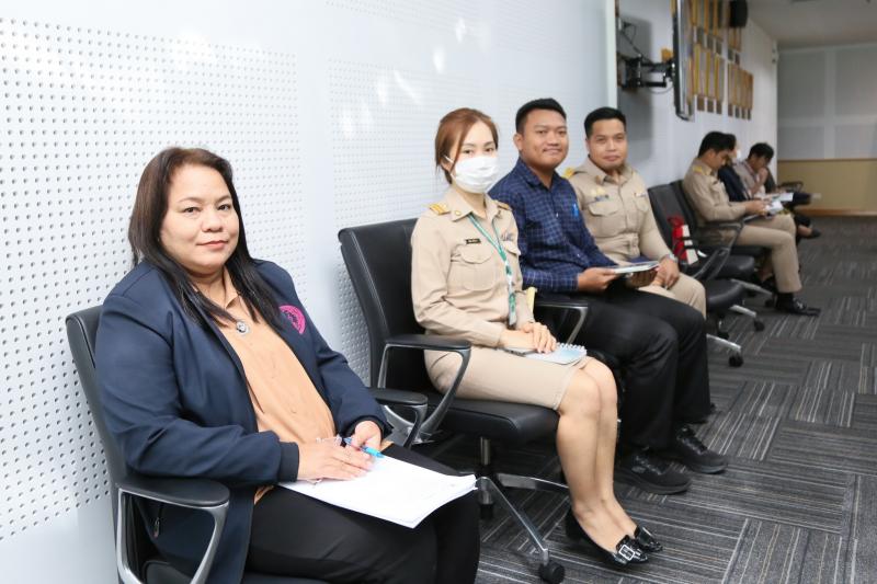 นายนิกร จำนง ประธา