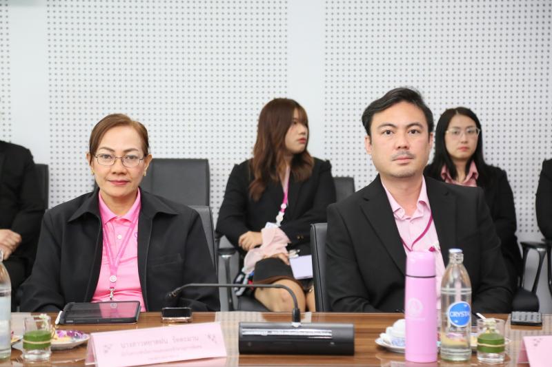 นายอนุกูล ปีดแก้ว 