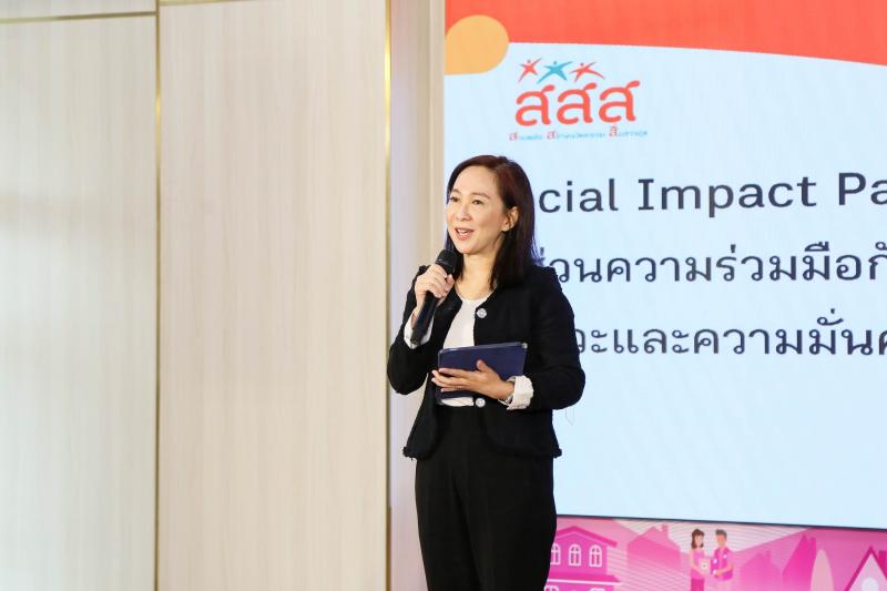 นายอนุกูล ปีดแก้ว 