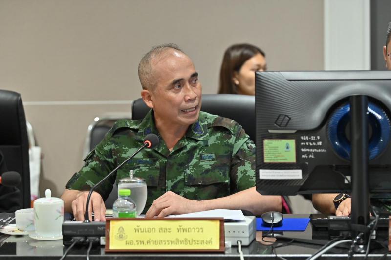 นายวราวุธ ศิลปอาช�