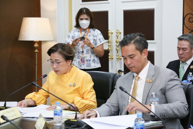 นายกิตติ อินทรกุล 