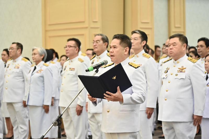 รมว.พม. เป็นประธาน�
