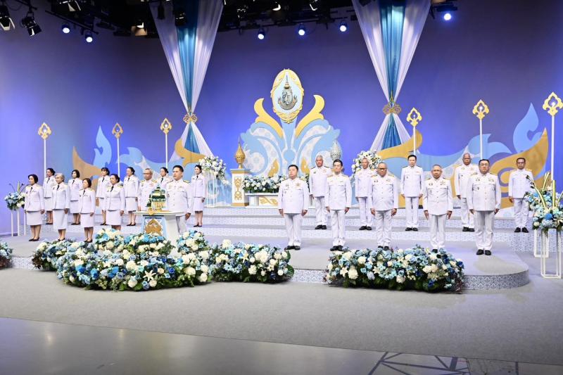 รมว.พม. และคณะผู้บ�