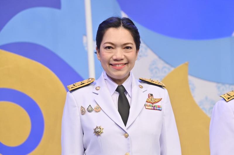รมว.พม. และคณะผู้บ�