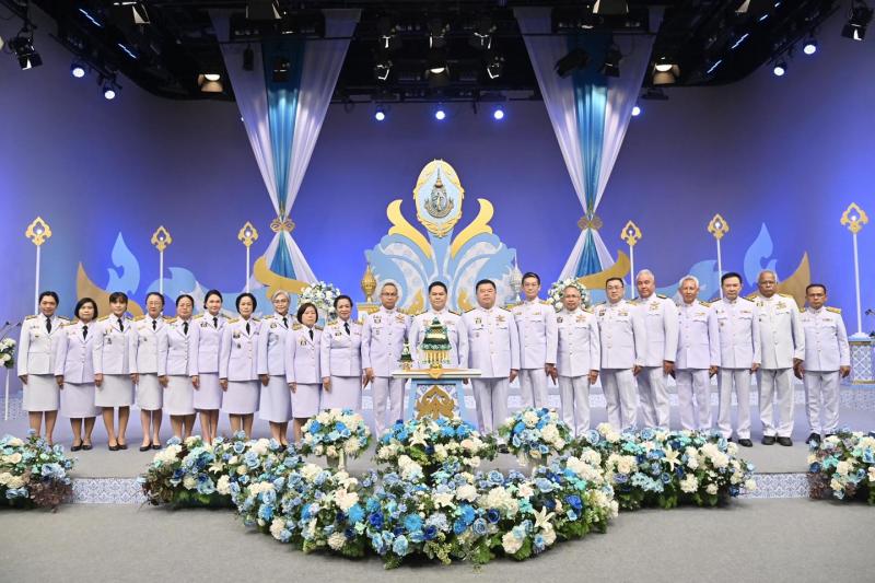 รมว.พม. และคณะผู้บ�