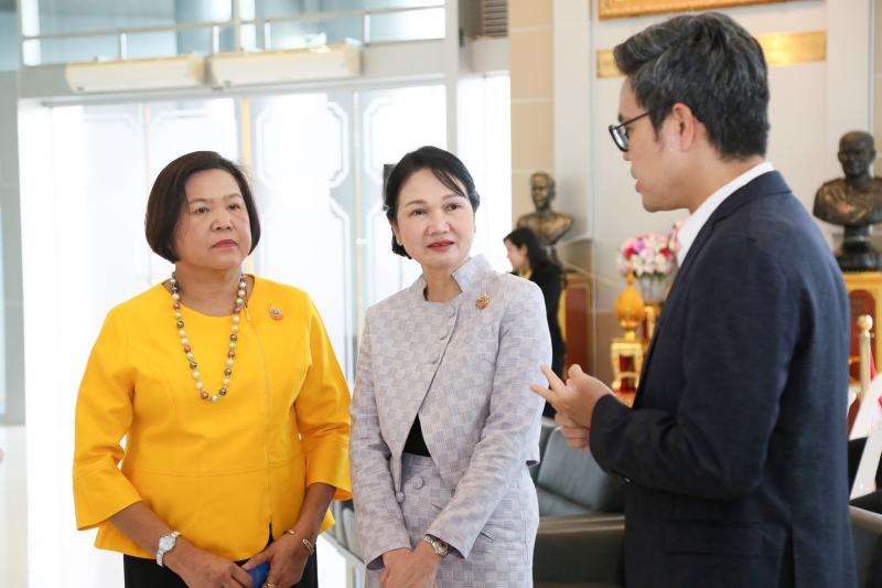 ปลัด พม. เป็นประธา�
