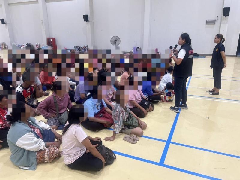 "วราวุธ" ให้กำล�