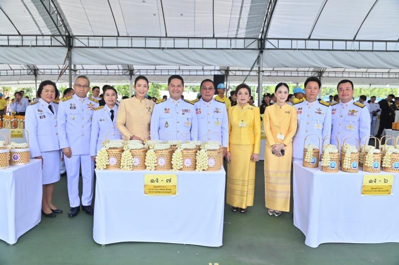 นายวราวุธ ศิลปอาช�