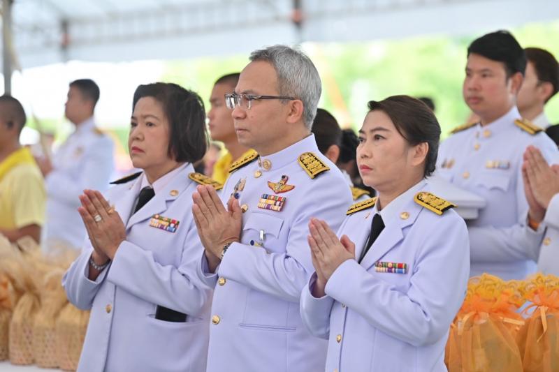 นายวราวุธ ศิลปอาช�