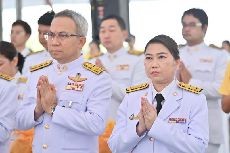 นายวราวุธ ศิลปอาช�