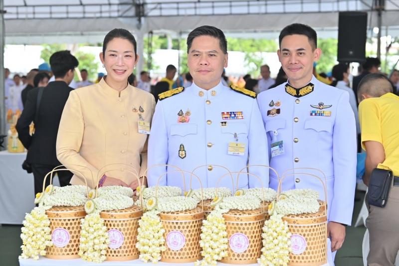 นายวราวุธ ศิลปอาช�