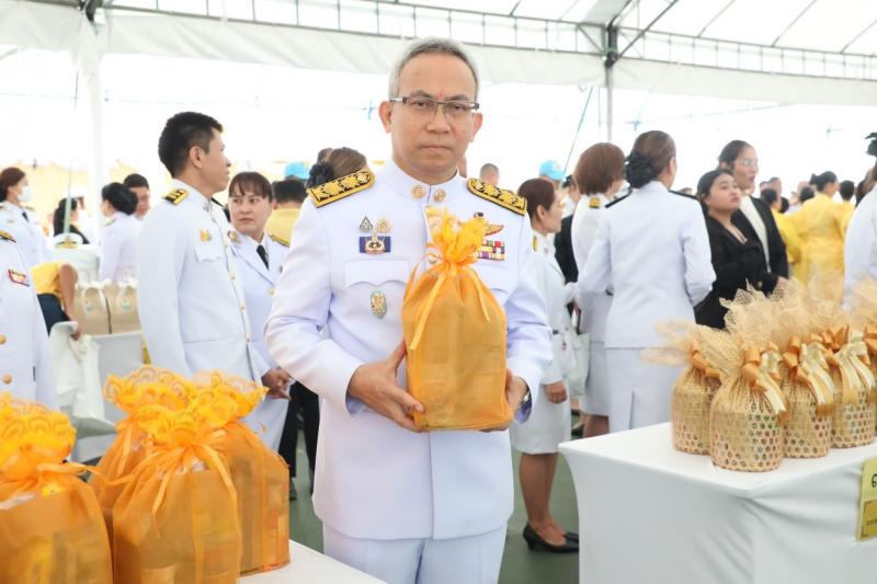 นายวราวุธ ศิลปอาช�