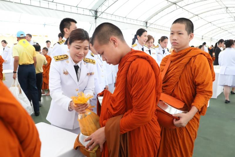 นายวราวุธ ศิลปอาช�