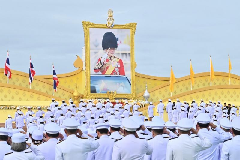 นายวราวุธ ศิลปอาช�