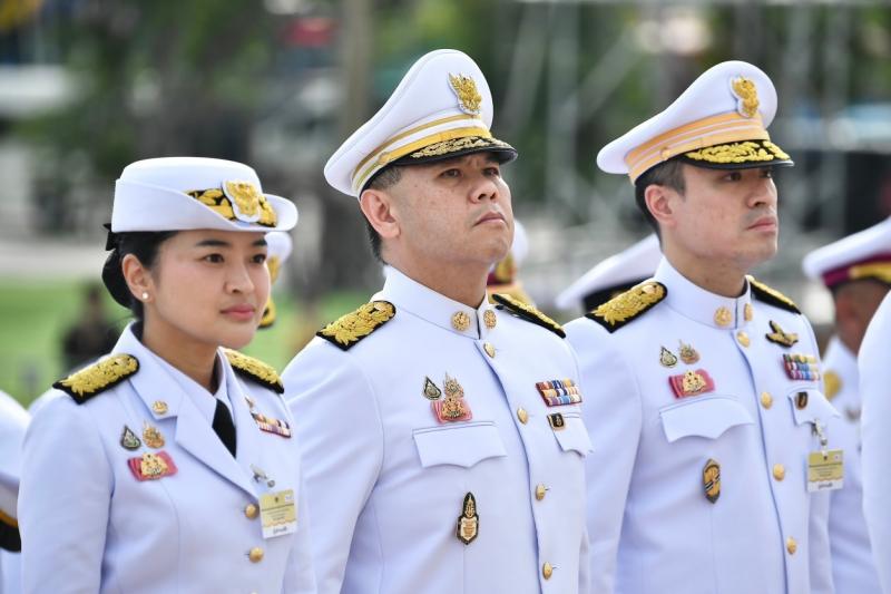 นายวราวุธ ศิลปอาช�