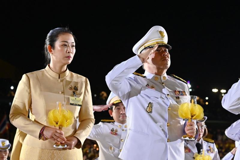 นายวราวุธ ศิลปอาช�