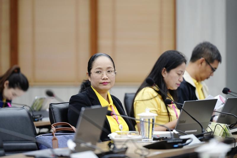 นางสาวสุนีย์ ศรีส�