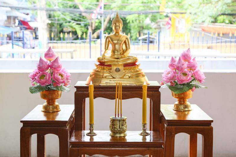 นายอนุกูล ปีดแก้ว 