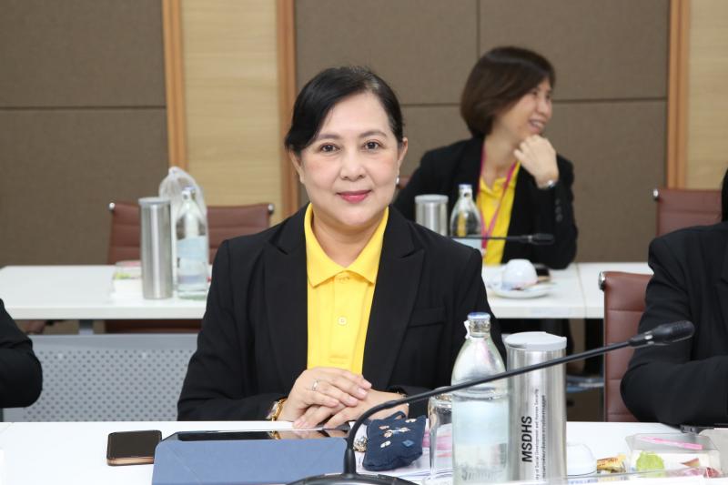 นายอนุกูล ปีดแก้ว 