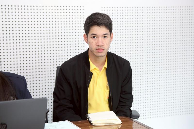 นางจตุพร โรจนพานิ�