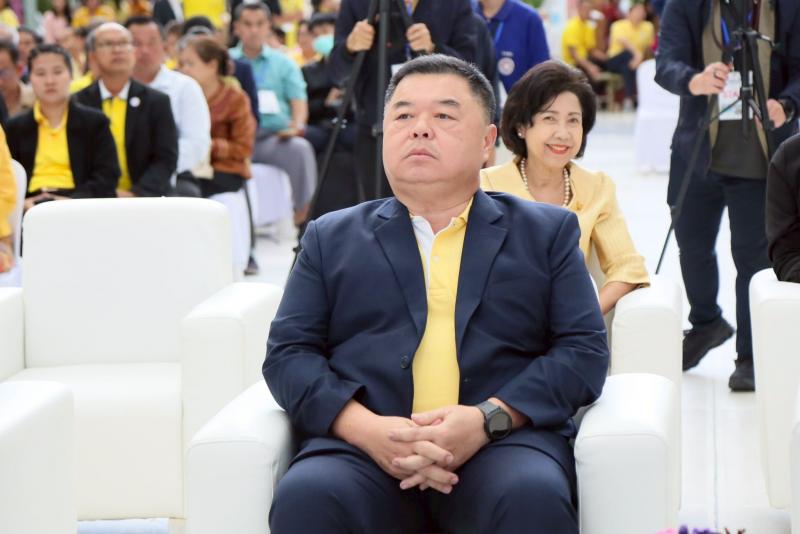 นายธเนศพล ธนบุณยว�