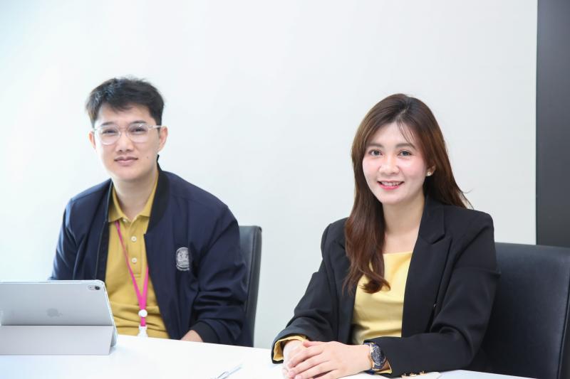 นางจตุพร โรจนพานิ�