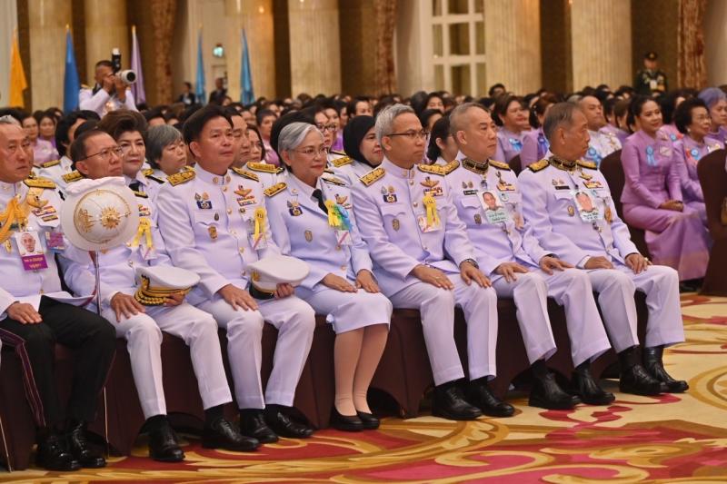 สมเด็จพระนางเจ้า�