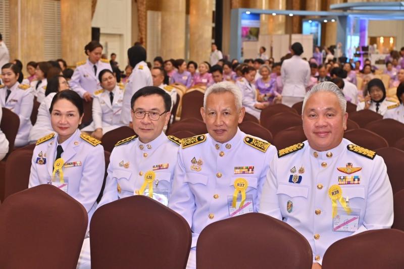 สมเด็จพระนางเจ้า�