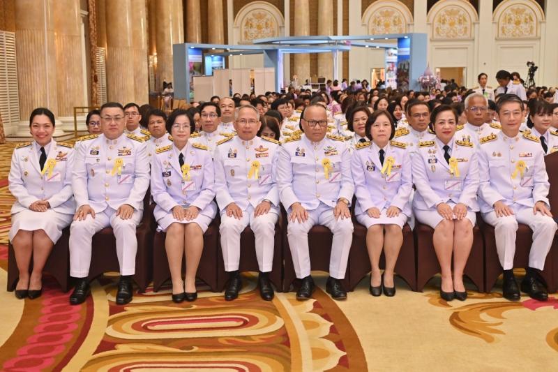 สมเด็จพระนางเจ้า�