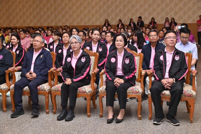 นายวราวุธ ศิลปอาช�