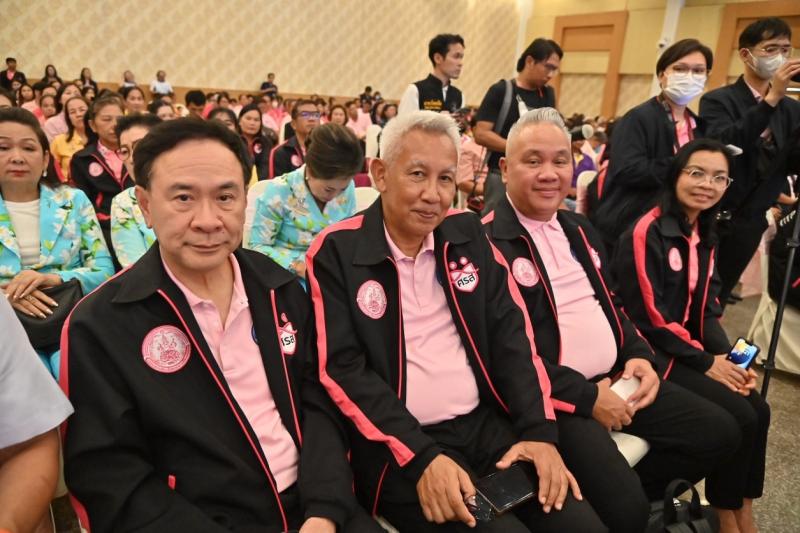 นายวราวุธ ศิลปอาช�