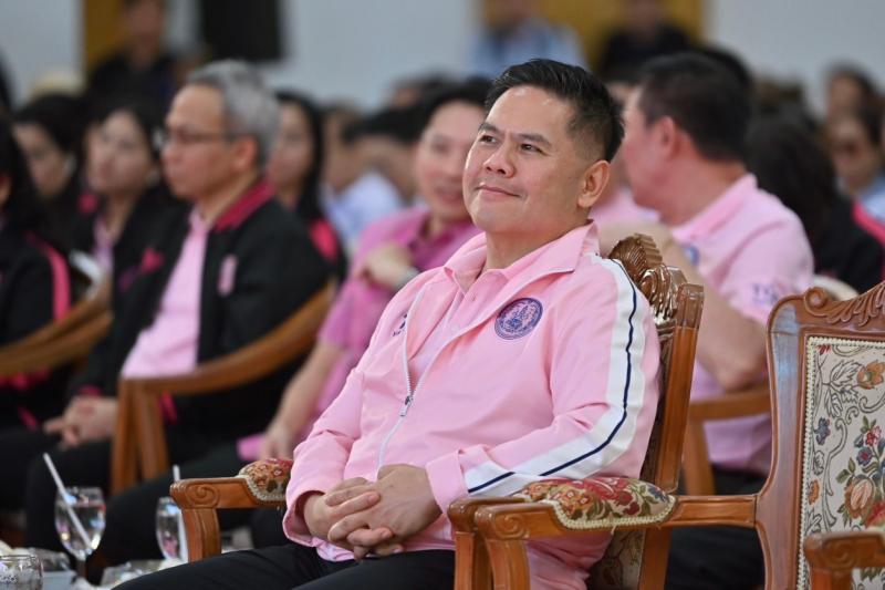 นายวราวุธ ศิลปอาช�