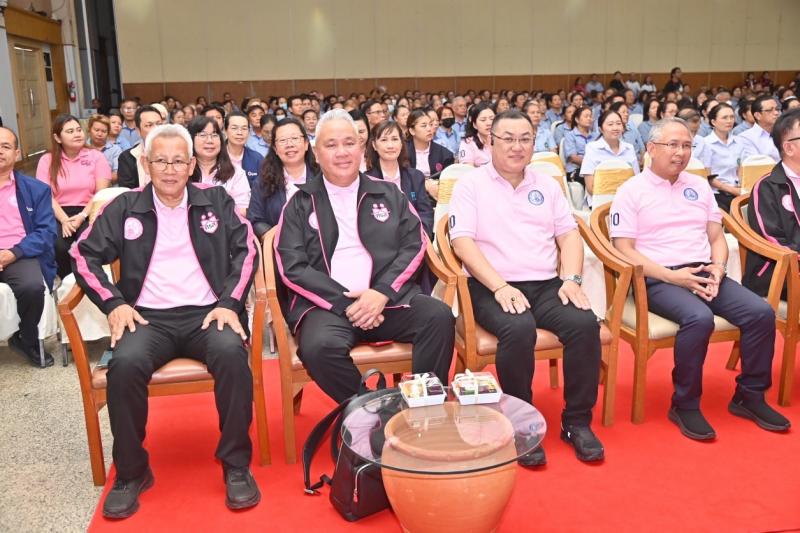 นายวราวุธ ศิลปอาช�