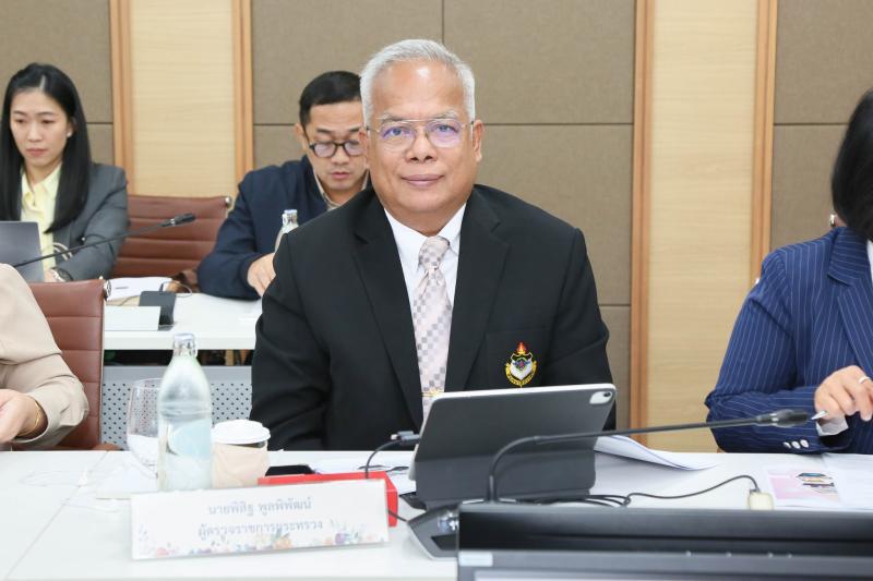 นายนิกร จำนง ประธา