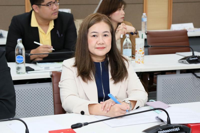 นายนิกร จำนง ประธา