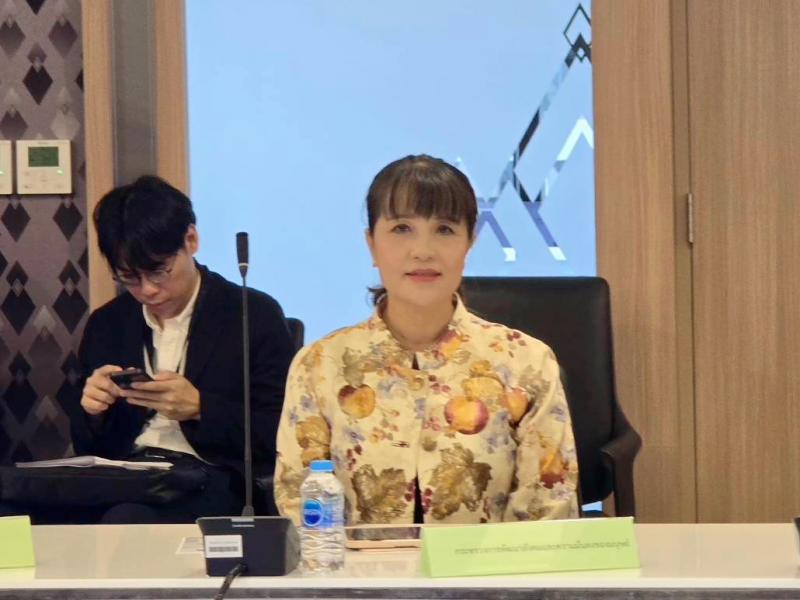 นางสาวชวนชม จันทะ�