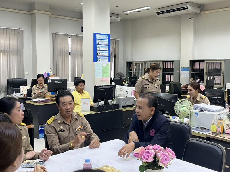 นายอุเทน ชนะกุล ผู