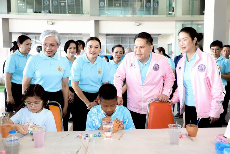 "วราวุธ-พม.-ชาวสุ�