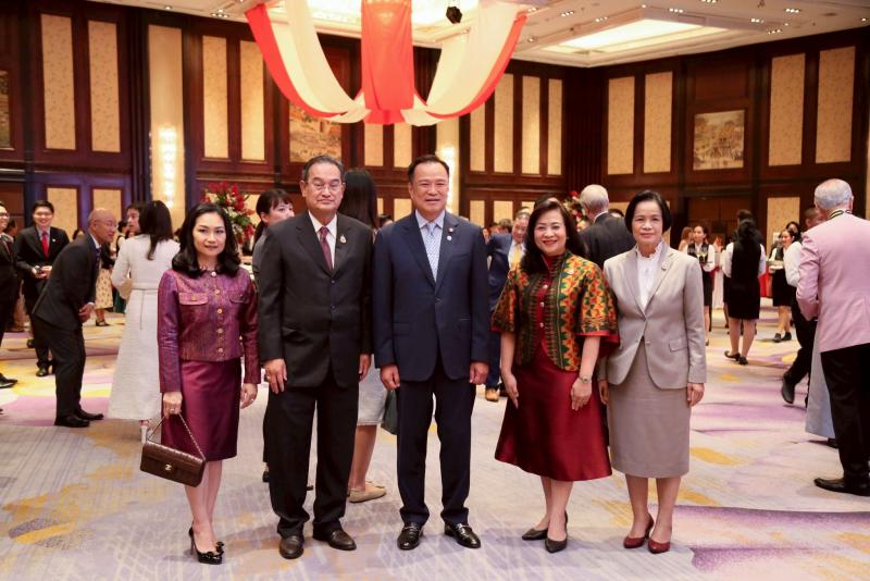 นายนิกร จำนง ประธา