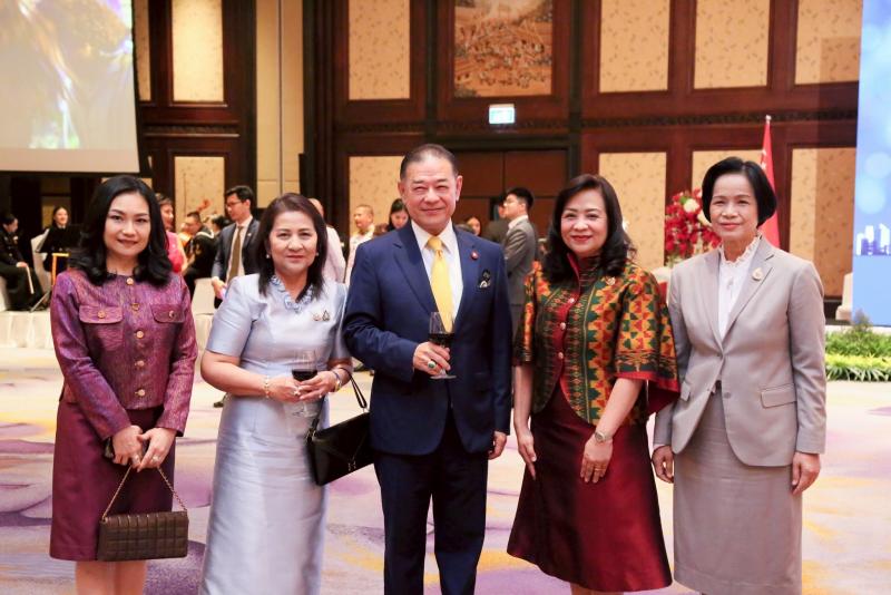 นายนิกร จำนง ประธา
