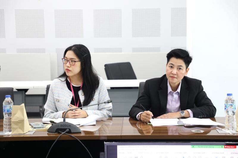 นางจตุพร โรจนพานิ�
