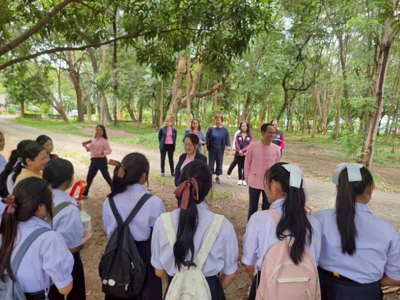นางสาวนภาพร  เมฆาผ