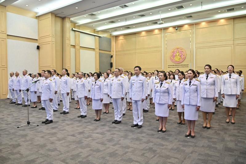 นายวราวุธ ศิลปอาช�