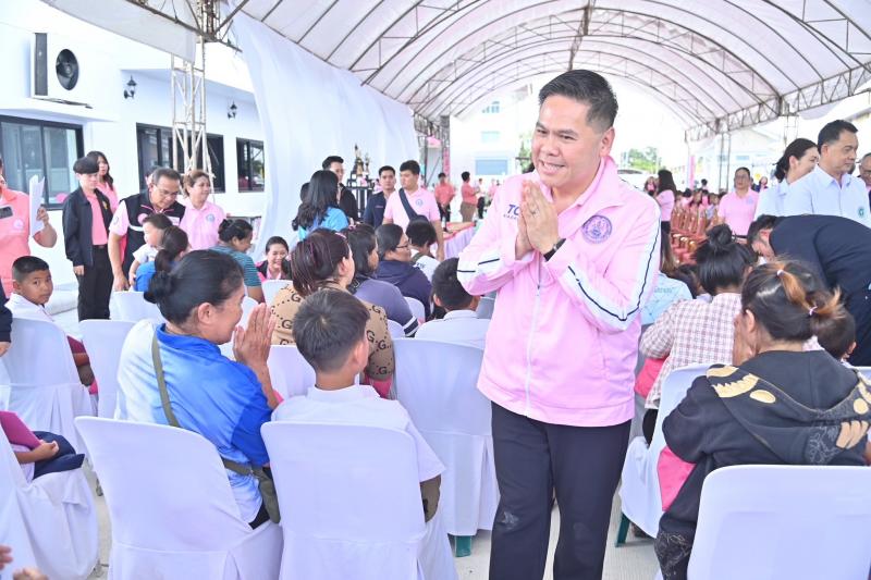 นายวราวุธ ศิลปอาช�