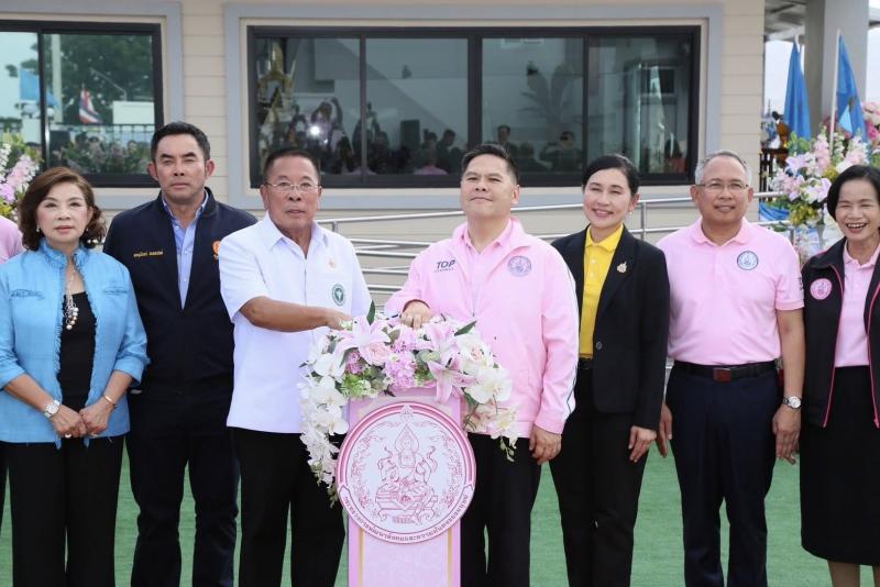 นายวราวุธ ศิลปอาช�