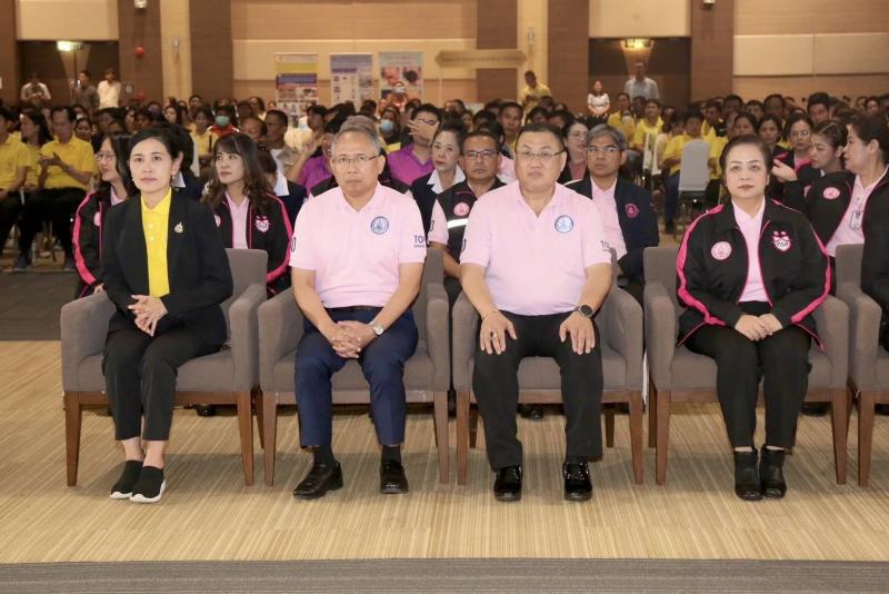 นายวราวุธ ศิลปอาช�